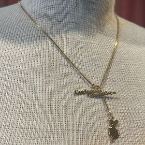 Disney Couture Gold Alice in Wonderland Necklace - Vintage & Rare!